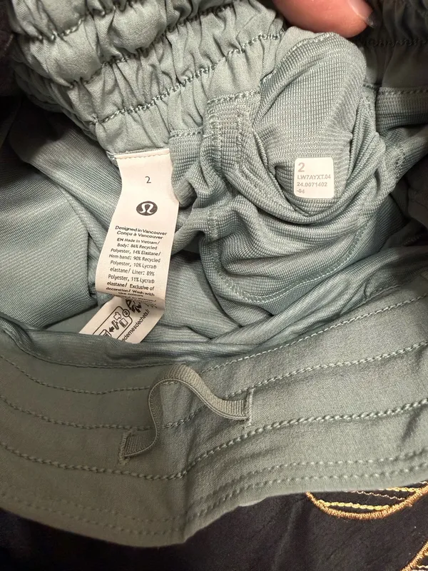 Lululemon Hotty Hot HR Short 4” Lined - Image 9