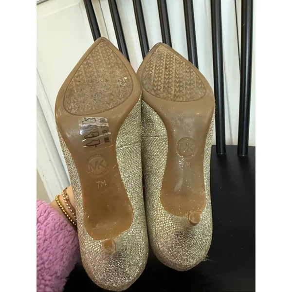 Michael Kors Alina flex kitten heel pump silver gold metallic heel size 7 - Image 6