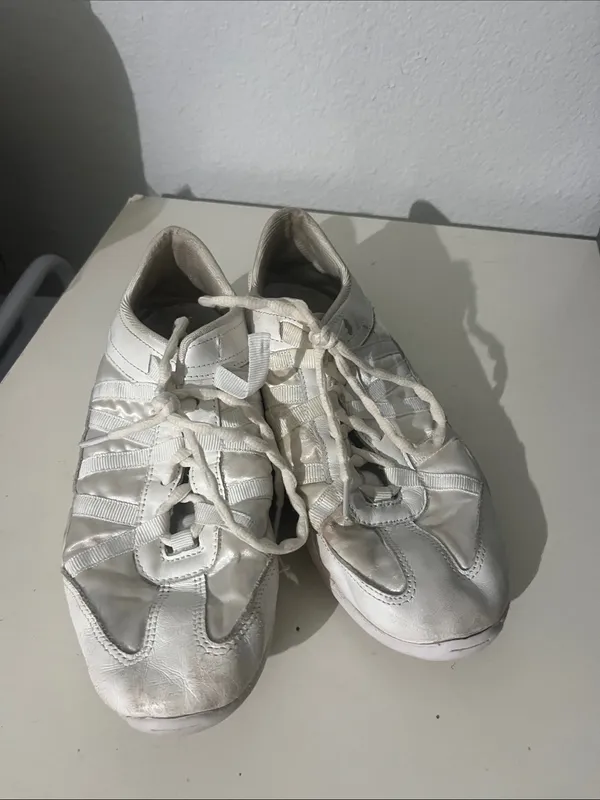 Nfinity Women’s Evolution Cheer Shoes Size 9 White - Image 2