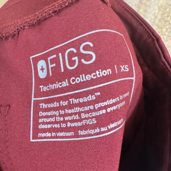 FIGS Burgundy Maroon Zamora Jogger Pants Casma Pocket Scrub Top Set XS/XXS - Image 4
