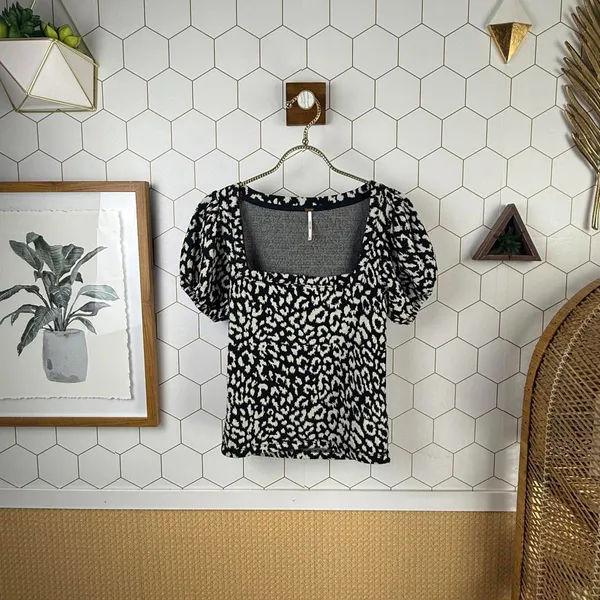 Free People No Type Top Black Leopard Print Puff Sleeve Top - Size - XS - Image 3