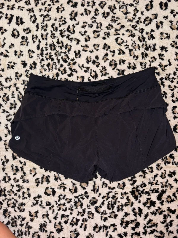 Lululemon Black Speed Up Shorts Size 8 - Image 2