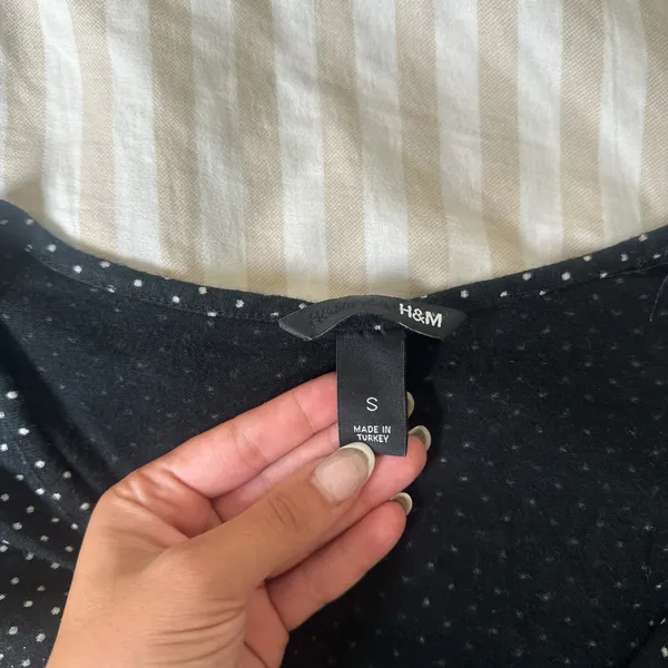 H&M polka dot top - Image 2