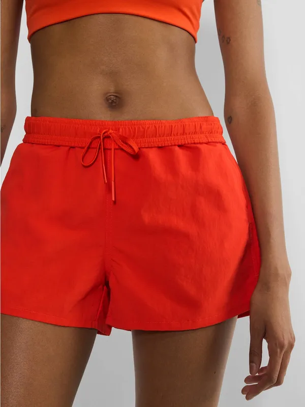 Aritzia Golden Baywatch Water-repellent Drawcord shorts Poppy Red - Image 2