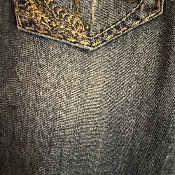 Silver "Suki" Jeans Blue‎ Distressed Baby Boot Leg Jeans - Image 4
