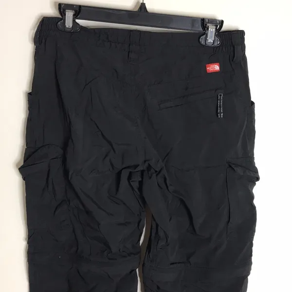 The‎ North face ladies nylon convertible pants size 8 - Image 9