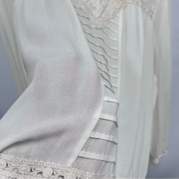 Maurices Cream Lace Detail Blouse size M sheer top embroidered hemline boho - Image 12
