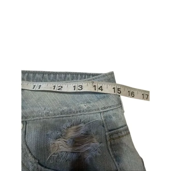 American Eagle Woman’s distressed, cut off denim shorts Sz 6 - Image 4