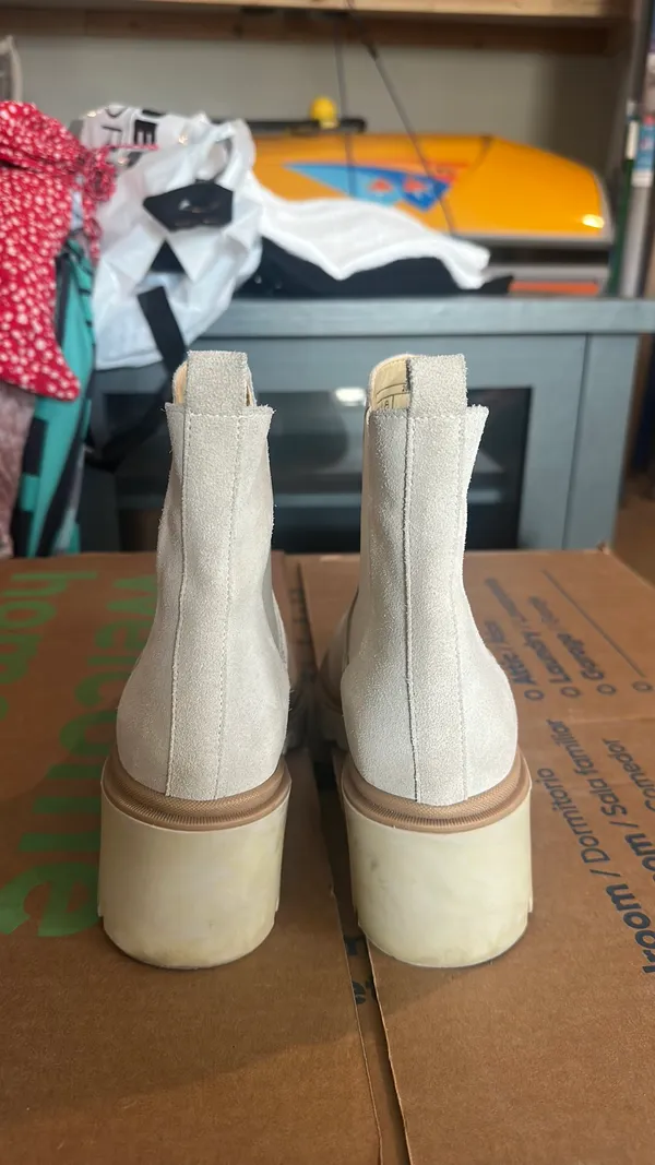 Grey boot Gray Size 8 - Image 3