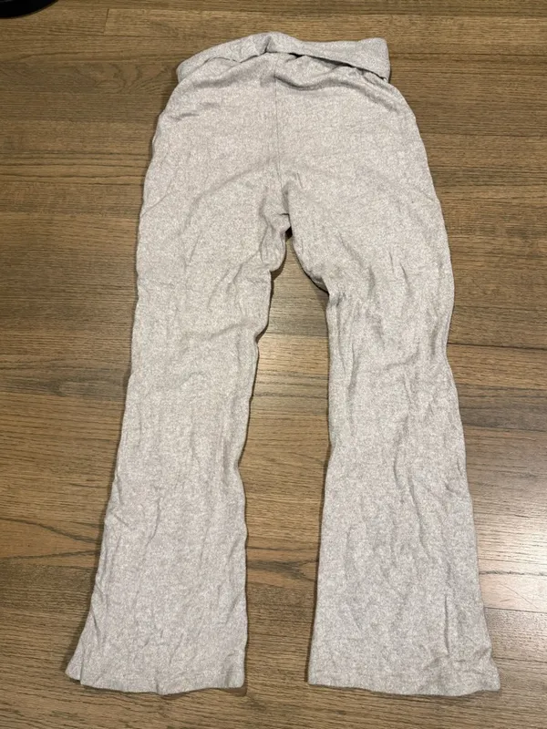 Anthropologie Grey Fold Over Button Leg Lounge Pants: Size Small - Image 6