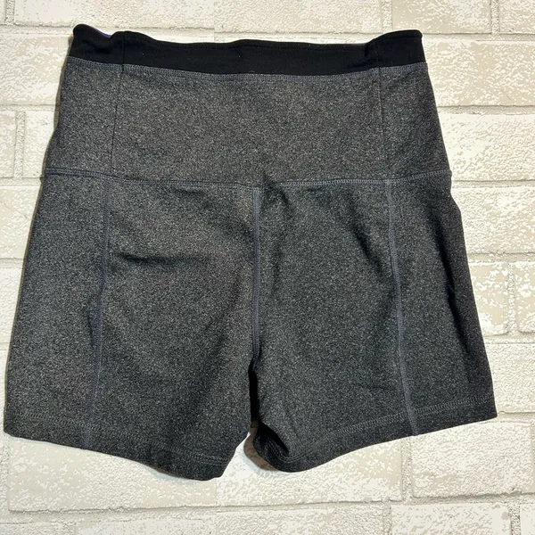 Lululemon Gray Women's Shorts - Image 2