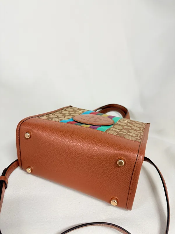 COACH Dempsey Tote 22 In Signature Jacquard With Stripe And Coach Patch C5637 - Image 6