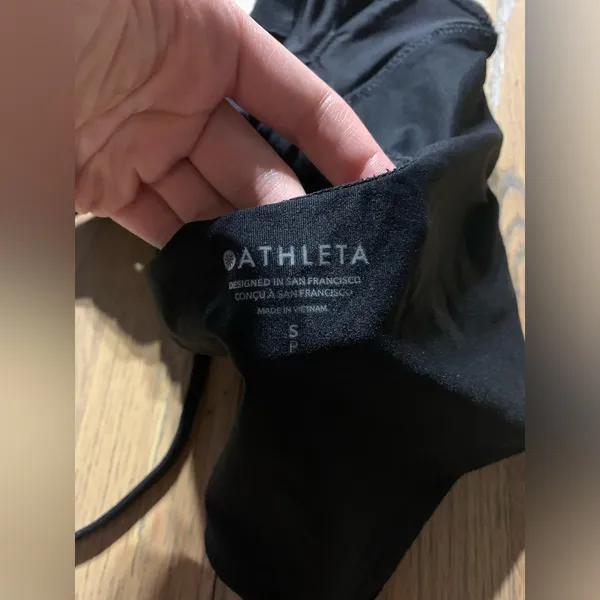 Athleta Tankini top swimsuit black small - Image 3