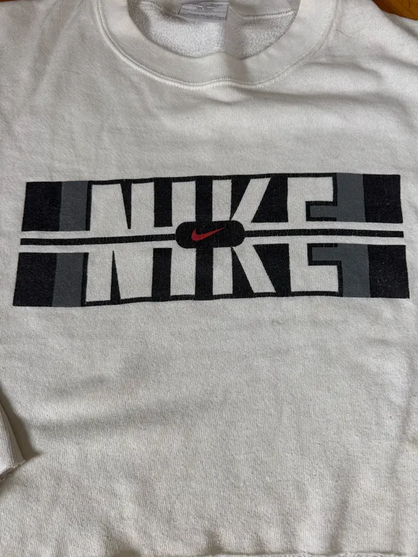 Nike Cropped Sweatshirt Crewneck - Image 2