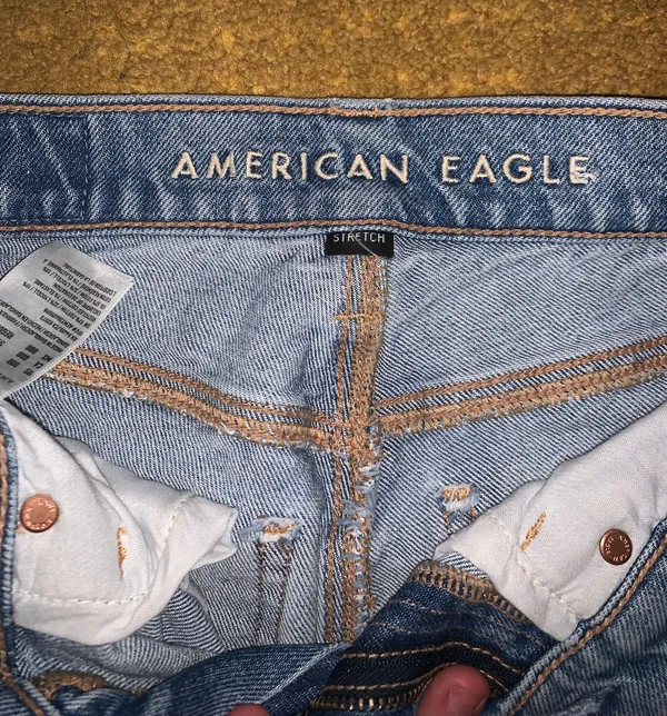 American Eagle Outfitters - Image 2