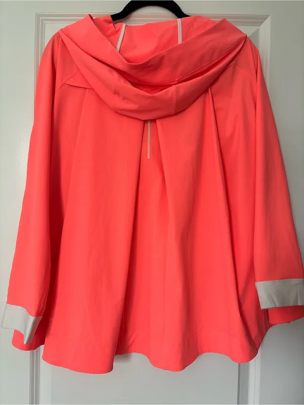 Lululemon Sun Showers Jacket - Image 6