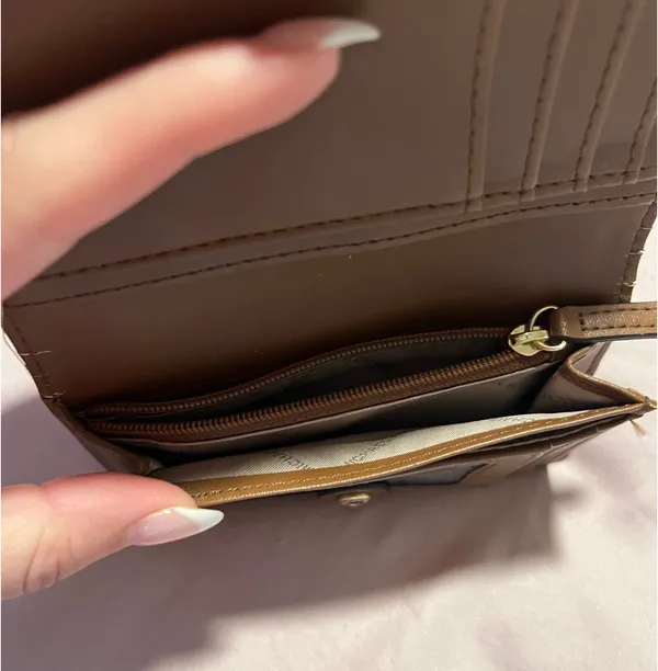 Michael Kors Wallet - Image 5