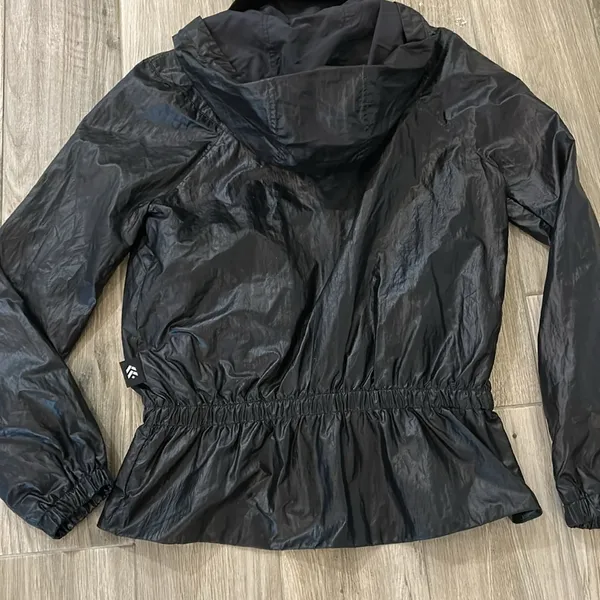 Lululemon Jacket - Image 3