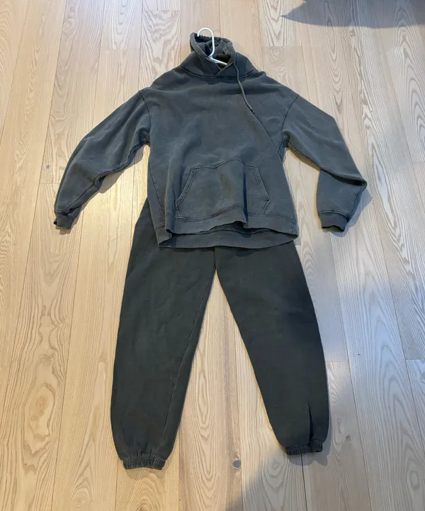 Urban Outfitters BDG Sweat Set - Image 3