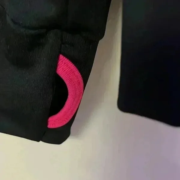 PINK - Victoria's Secret Hoodie with thumb holes Black/Pink Womens Size Medium - Image 4