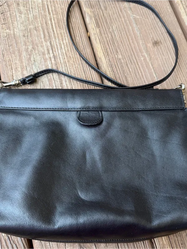 Vintage Etienne Aigner Black Leather Clutch Shoulder Bag Detachable Strap Purse - Image 4