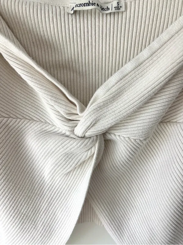 Abercrombie & Fitch Cream White Ribbed Open Twist Front Strapless Tube Top - Image 3