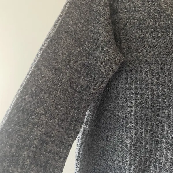 American‎ Eagle Knit V-Neck Sweater Lightweight - Image 4