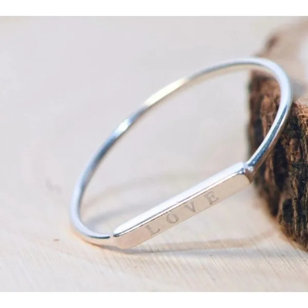 NEW Women's Dainty‎ White Gold-Plated S925 LOVE Bar Ring Size 4 - Image 7