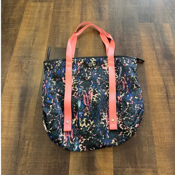 Lululemon Floral Print Tote Bag Pink Straps Gym Travel Beach Bag - Image 2