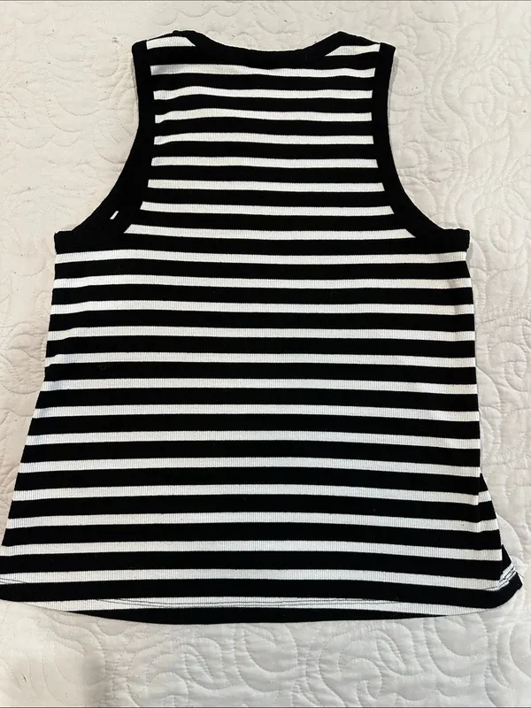 Old Navy Black & White Striped Ribbed Tank- Size Large - Image 6