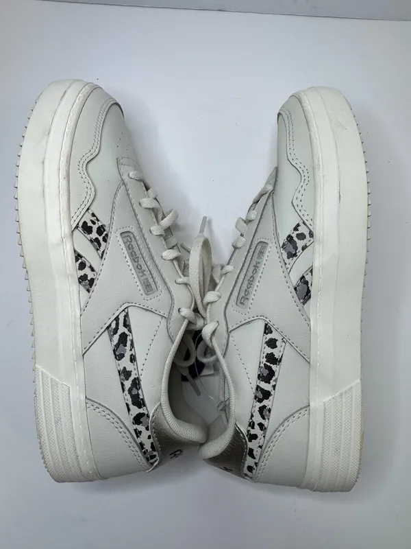 Reebok Club Memt Bold White Leather Sneakers Women's Size 7 - Image 5