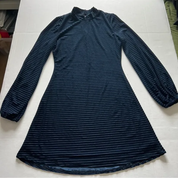 Lulu’s Ticket to chic Navy Blue Striped Velvet Balloon Sleeve dress Size small - Image 12