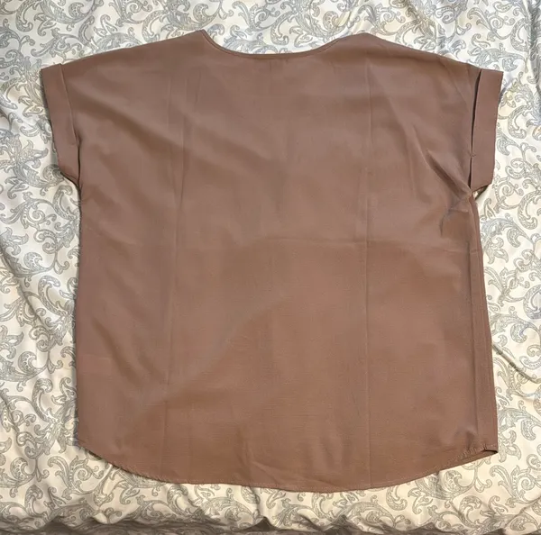 Staccato Top tan flowy - Image 2