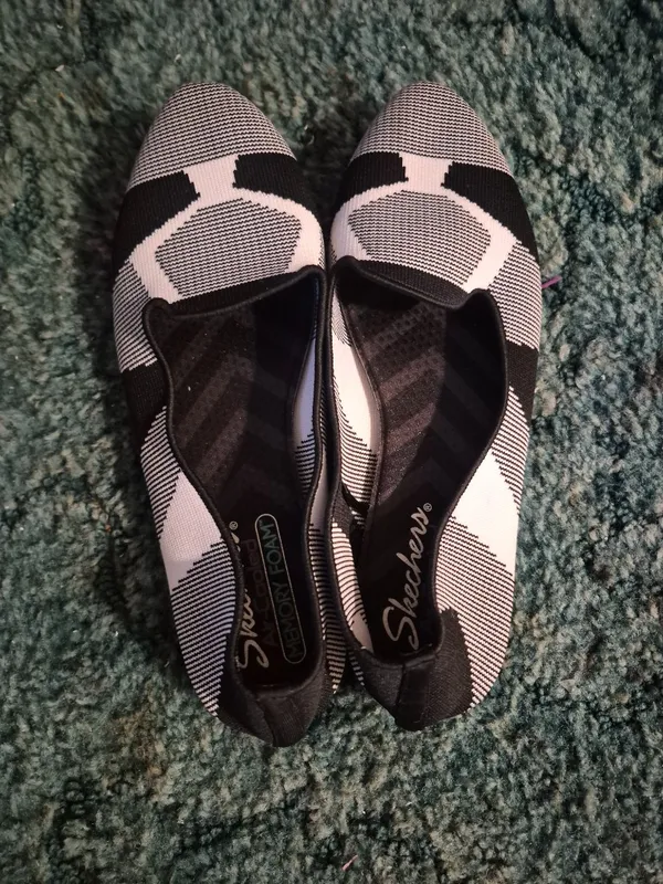 Skechers Cleo Flats Size 8 - Image 7