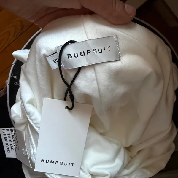 Bumpsuit‎ Off Shoulder Long Sleeve Maternity Jumpsuit The Bella Size Medium - Image 8