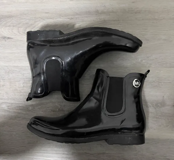 Michael Kors Bootie - Image 2