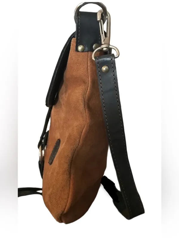 El Ceibo Handcrafted Tan Suede And Black Leather Crossbody Messenger Bag - Image 10