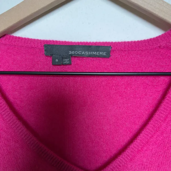 360 Cashmere Women 100% Cashmere Sweater Small Pink V-Neck Long Sleeve Kidcore - Image 3