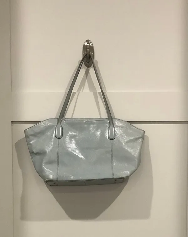 Hobo Brand Handbag - Image 4