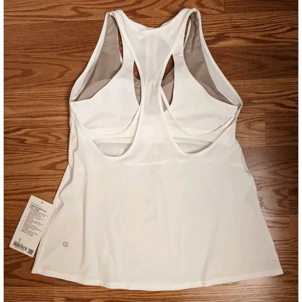 NWT Lululemon Cross Conditioning 2-in-1 Tank Built In Bra B/C Cup White Size 10 - Image 4