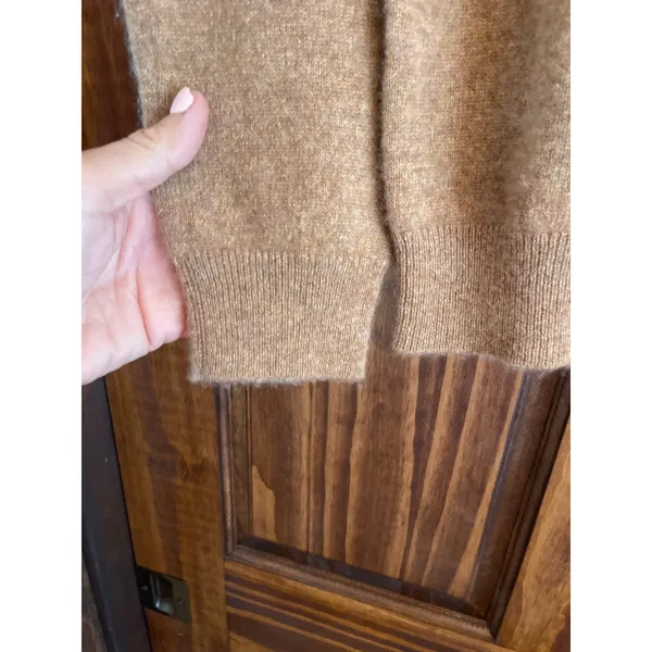 Quince cashmere crewneck sweater medium - Image 2