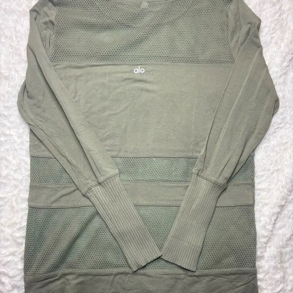 ALO Yoga Olive Long Sleeve Top - Image 3