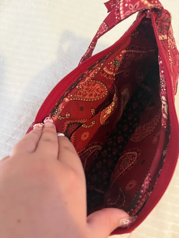 Vera Bradley Red Paisley Bag - Image 4
