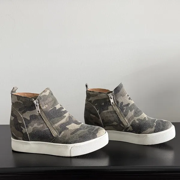 Soda Beige and Blue‎ Striped Wedge Sneaker Bootie Sz 6.5 - Image 3