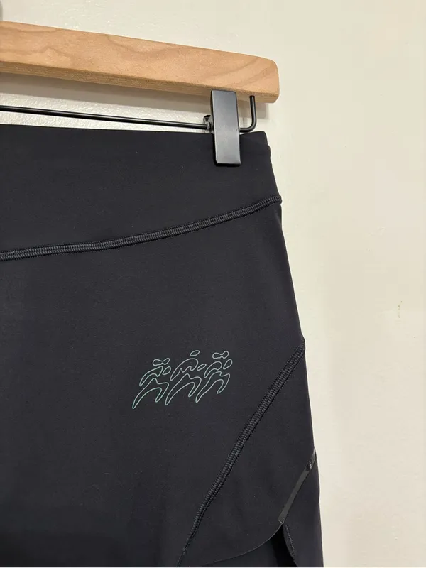 Lululemon Nulux Tight-Fit High-Rise Track Short 2.5" - Size 6 - Image 9