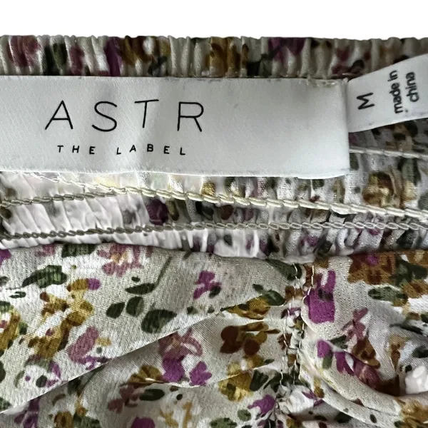 ASTR The Label Ruched Ditsy Floral Blouse Purple Tan Romantic Smocked Size M - Image 6