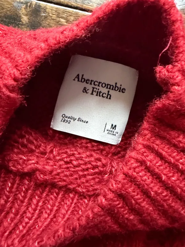 Abercrombie Red Cable Knit Wool Sweater - Image 4