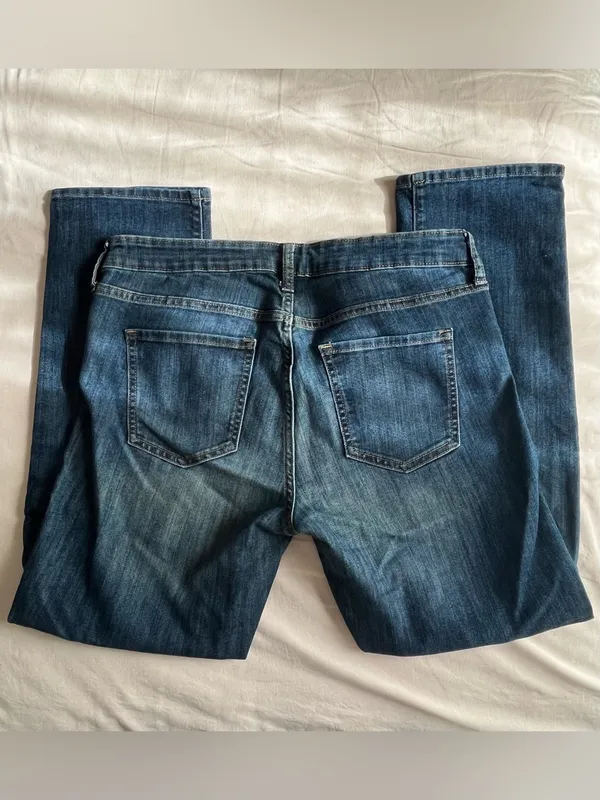 GAP 1969• Straight leg dark denim jeans• Sz 12 - Image 3
