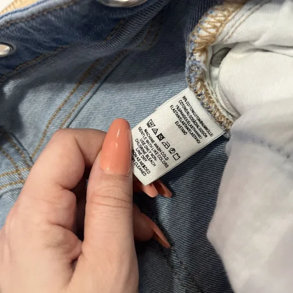 Sz 26 Rivet Detail Belt Out Crop Bootcut in Blue FREE PEOPLE - Image 9