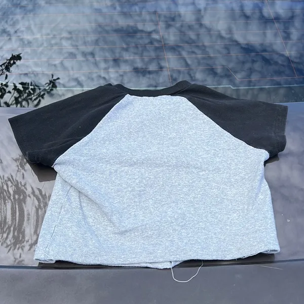 The Great Extra small black thermal oil stained up crop top - Image 5